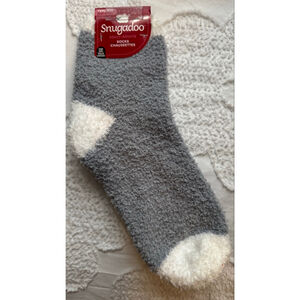 Women's Snugadoo One Size Grey White Fuzzy Socks